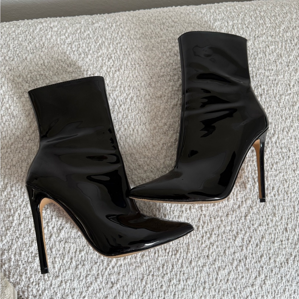 Steve Madden Black Heeled Boots with Stiletto Heel